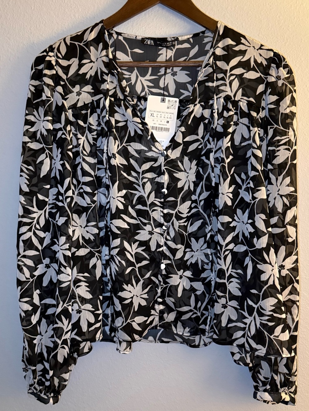Zara Black and White Floral Button-Up Blouse